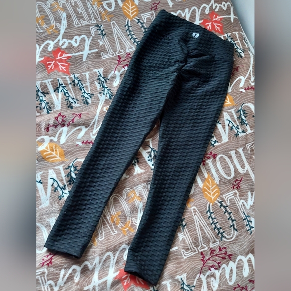 Super bAss - Picture 2 of 3